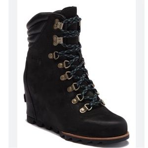 Sorel Conquest Wedge Booties